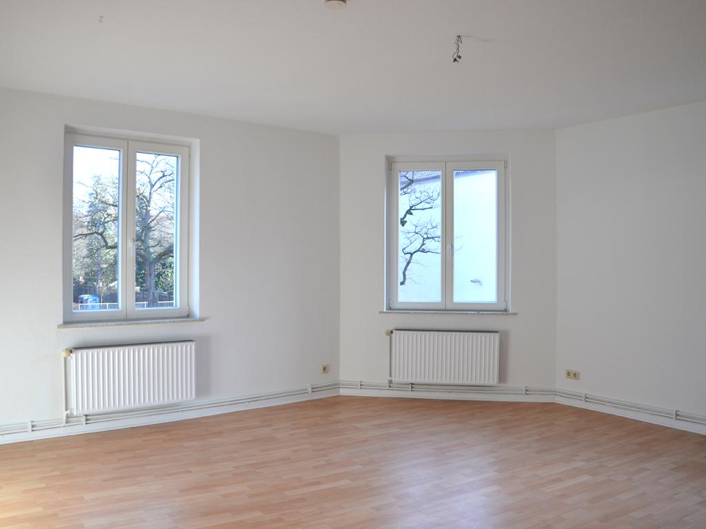 2 Zimmer Wohnung: Wohnzimmer Ansicht 1
