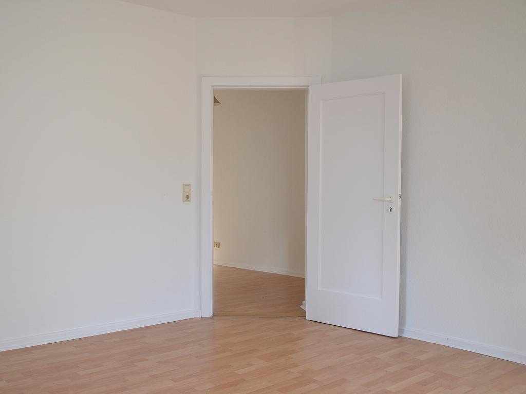 2 Zimmer Wohnung: Wohnzimmer Ansicht 3