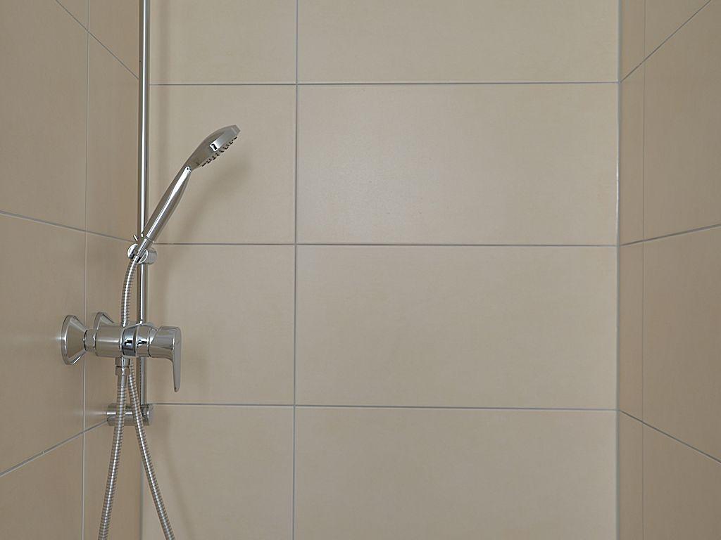 Bad Duschelement 1 Zimmer Wohnung: Bad Duschelement